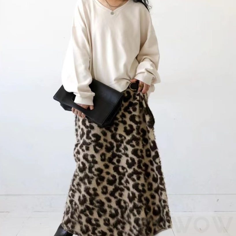 スカートシンプルカジュアル韓国ファッション オシャレ 服大きめのサイズ感ロング切り替えハイウエストAラインヒョウ柄体型をカバー