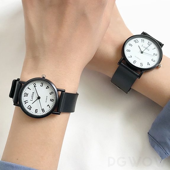 カジュアルシンプル防水深度30ｍゴムクォーツ時計リトルニードル配色縁取りラウンドブラック系ホワイト系腕時計