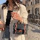 【絶対流行】オールシーズン PU マグネット ハンドバッグ 肩掛け 配色 ファッション ショルダーバッグ·ハンドバッグ