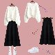 ホワイト/セーター＋ブラック/スカート
